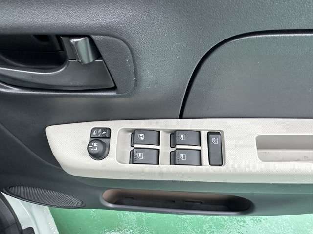 DAIHATSU MIRA TOCOT 2018 Image 31