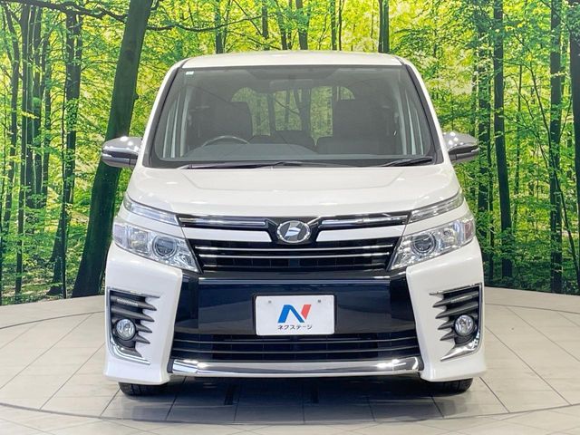 TOYOTA VOXY 2015 Image 31