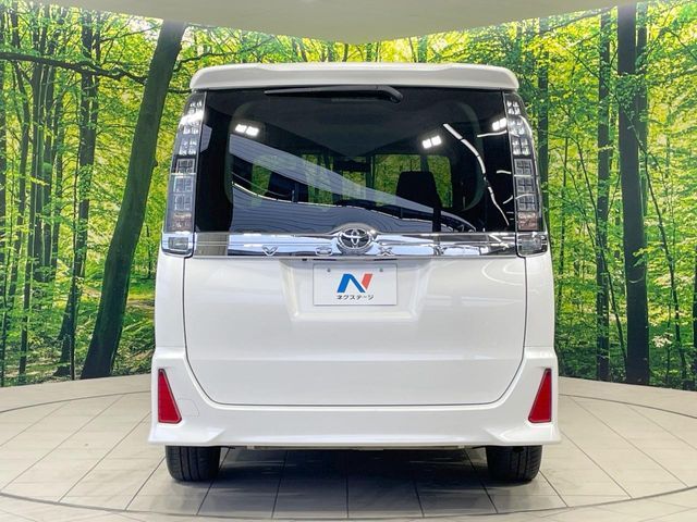 TOYOTA VOXY 2015 Image 31