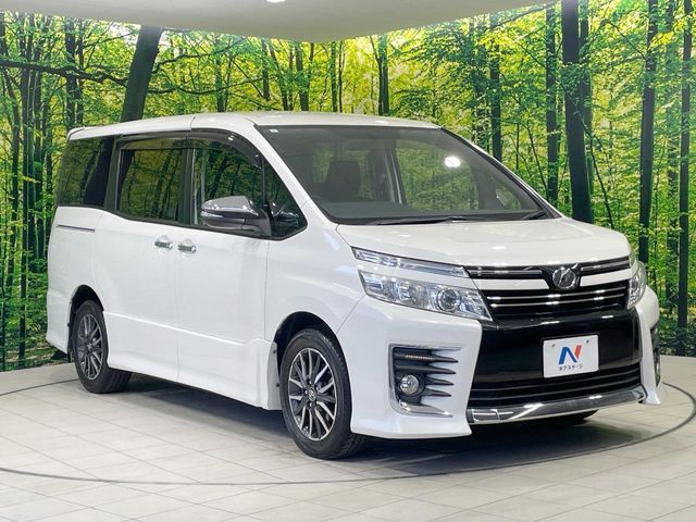 TOYOTA VOXY 2015 Image 31
