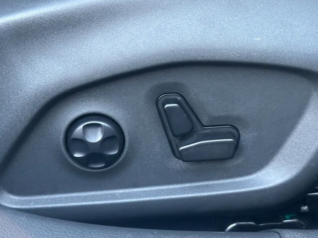 JEEP COMMANDER 2024 Image 31