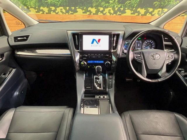 TOYOTA ALPHARD HYBRID 4WD 2018 Image 31