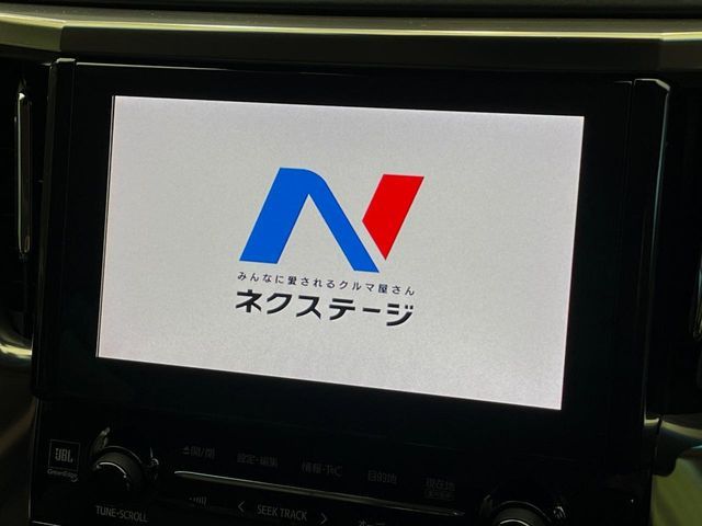 TOYOTA ALPHARD HYBRID 4WD 2018 Image 31