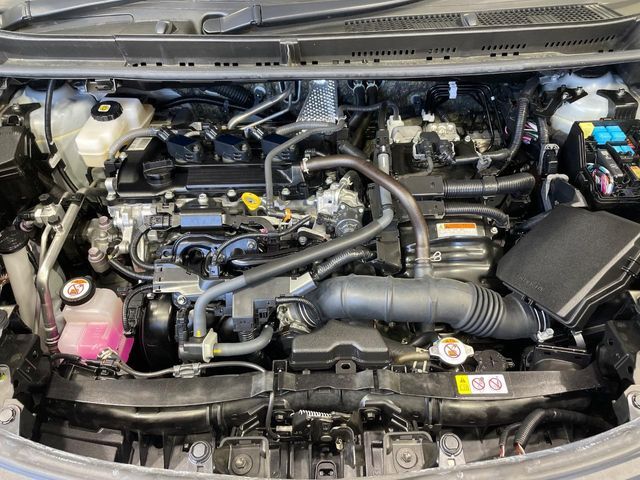 TOYOTA SIENTA HYBRID 2024 Image 31