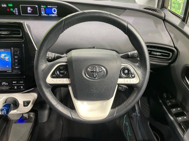 TOYOTA PRIUS 2016 Image 31