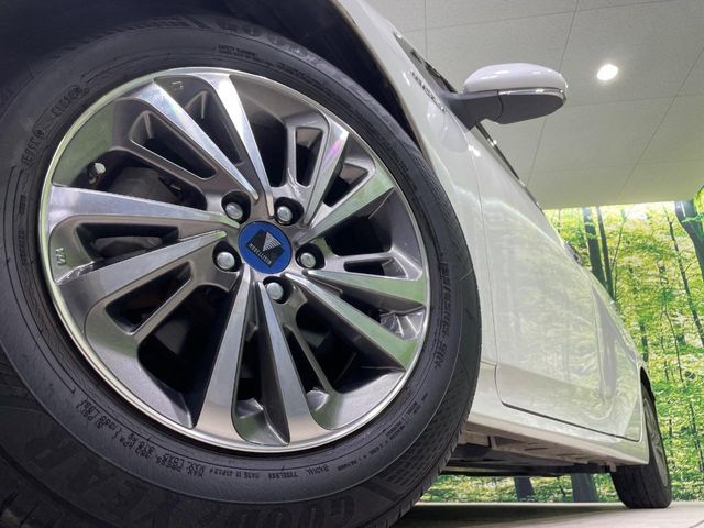 TOYOTA PRIUS 2016 Image 31