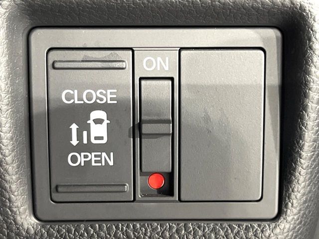 HONDA N BOX CUSTOM 2019 Image 31