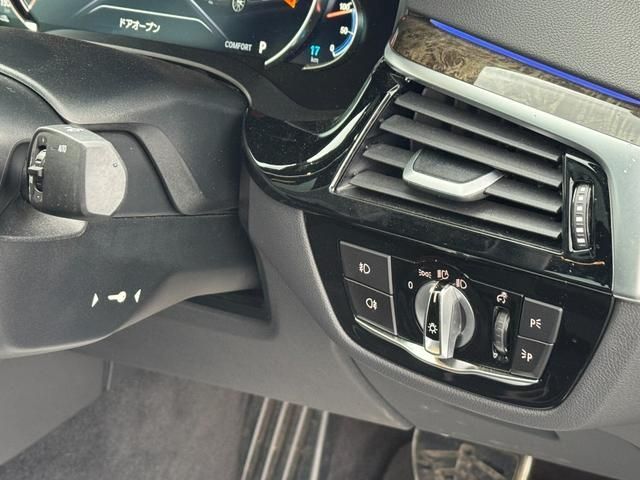 BMW 5SERIES SEDAN 2020 Image 31