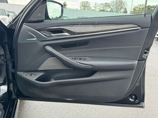 BMW 5SERIES SEDAN 2020 Image 31