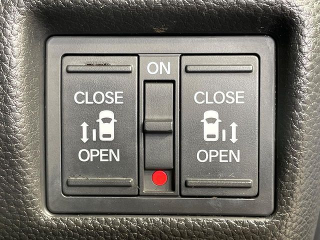 HONDA N BOX CUSTOM 2018 Image 31