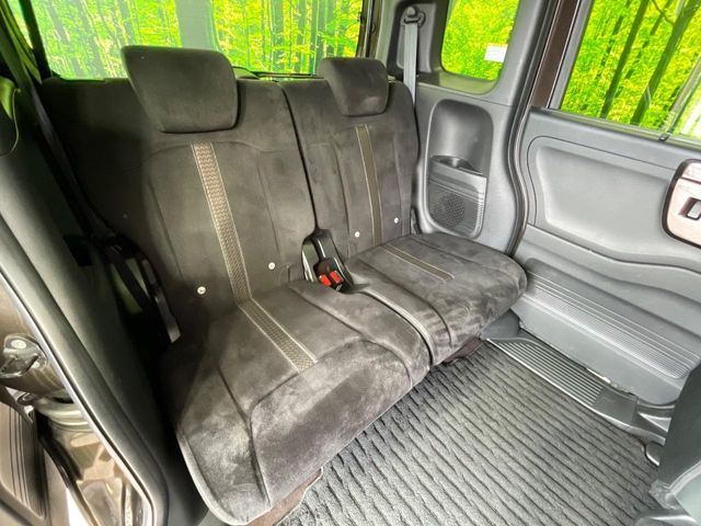 HONDA N BOX CUSTOM 2018 Image 31