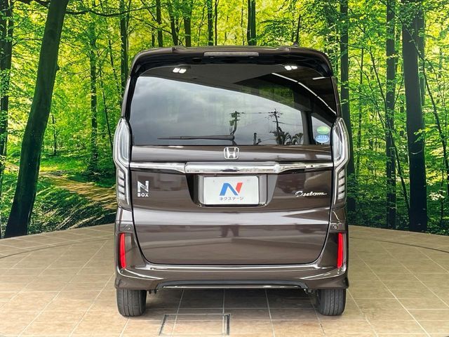 HONDA N BOX CUSTOM 2018 Image 31