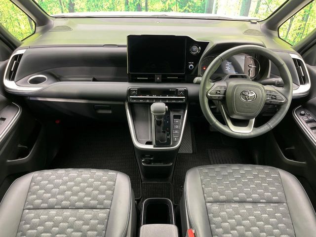 TOYOTA VOXY 2024 Image 31