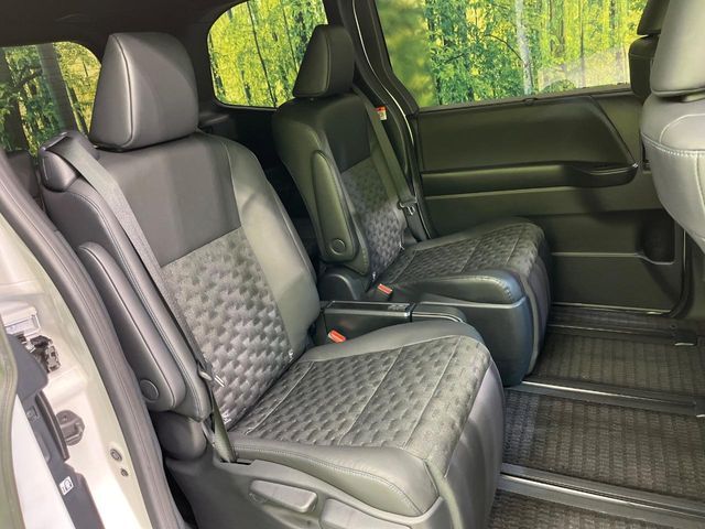 TOYOTA VOXY 2024 Image 31