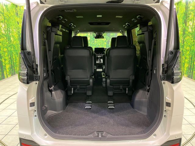 TOYOTA VOXY 2024 Image 31