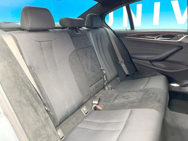 BMW 5SERIES SEDAN 2020 Image 31