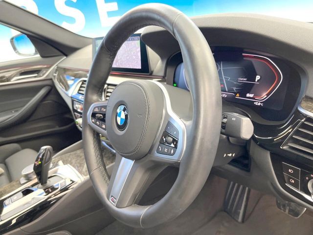 BMW 5SERIES SEDAN 2020 Image 31