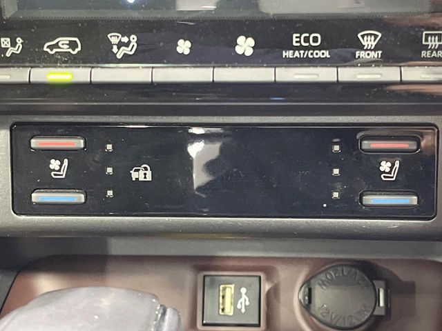 TOYOTA RAV4 4WD 2023 Image 31