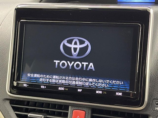 TOYOTA NOAH HYBRID 2018 Image 31