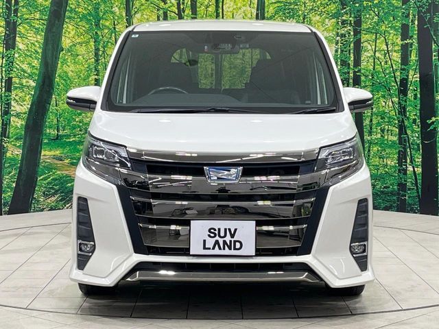 TOYOTA NOAH HYBRID 2018 Image 31