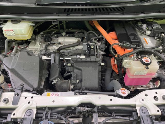 TOYOTA NOAH HYBRID 2018 Image 31