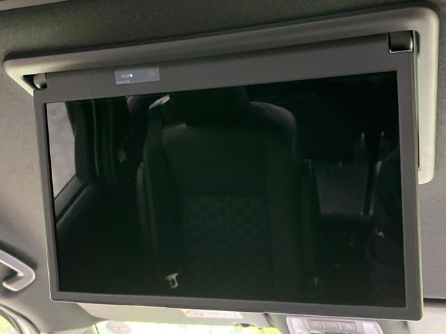 TOYOTA VOXY HYBRID 2023 Image 31