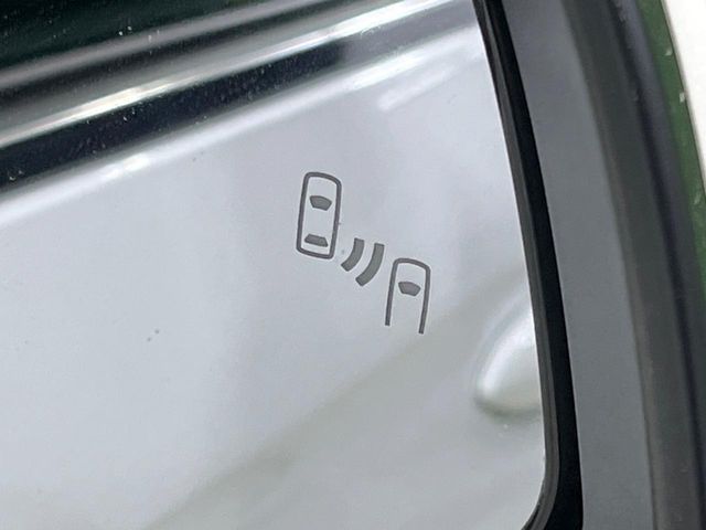 TOYOTA VOXY HYBRID 2023 Image 31