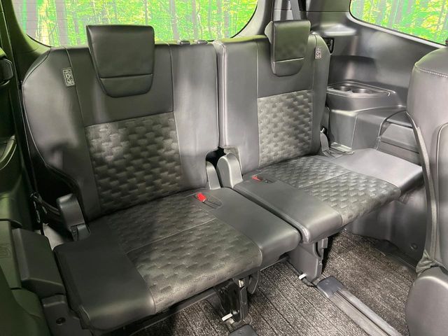 TOYOTA VOXY HYBRID 2023 Image 31