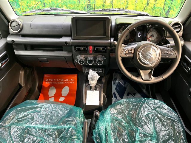 SUZUKI JIMNY NOMADE 2025 Image 31