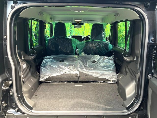 SUZUKI JIMNY NOMADE 2025 Image 31