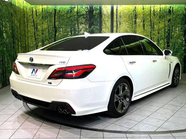 TOYOTA CROWN SEDAN HYBRID 2019 Image 31