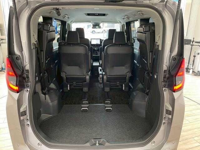 TOYOTA NOAH HYBRID 2023 Image 31