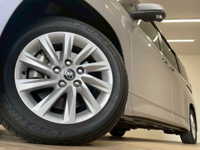 TOYOTA NOAH HYBRID 2023 Image 31