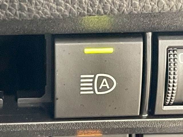 TOYOTA VOXY HYBRID 2023 Image 31