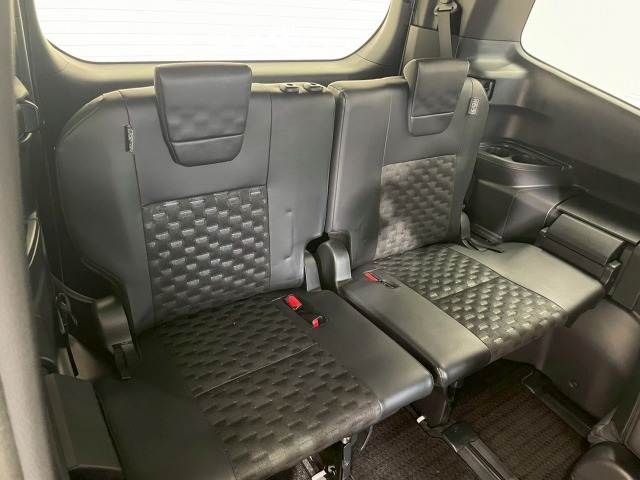 TOYOTA VOXY HYBRID 2023 Image 31