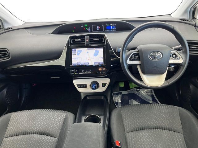 TOYOTA PRIUS 2016 Image 31