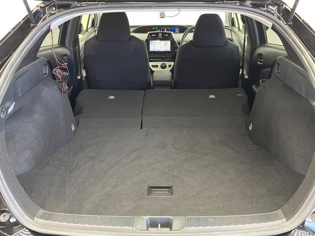 TOYOTA PRIUS 2016 Image 31