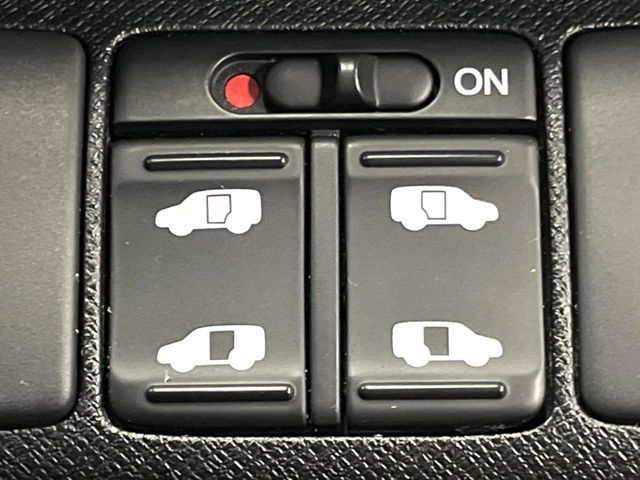 HONDA STEPWAGON SPADA 2012 Image 31