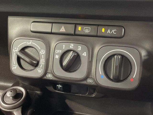 TOYOTA PASSO 2013 Image 31