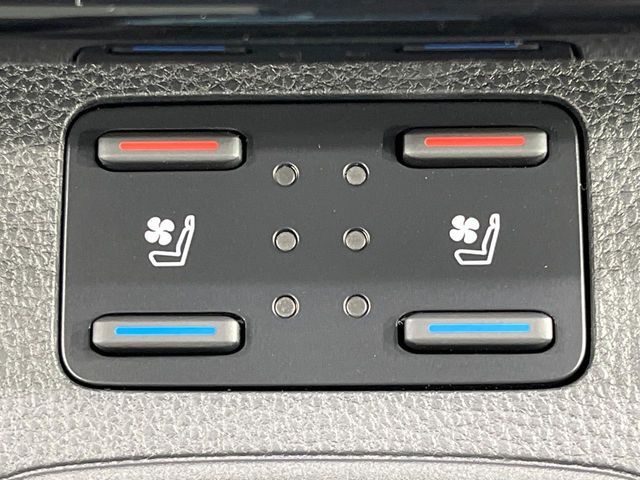 TOYOTA COROLLA CROSS HYBRID 2025 Image 31