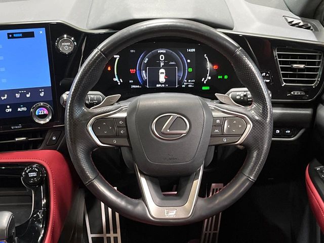 TOYOTA LEXUS NX450H+ AWD 2021 Image 31