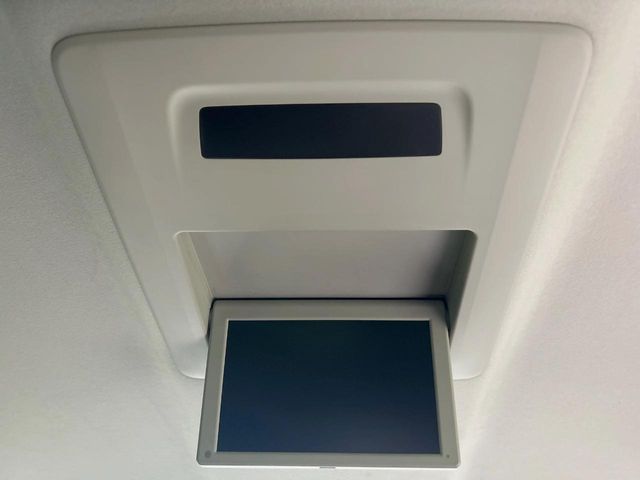 TOYOTA VELLFIRE 2013 Image 31