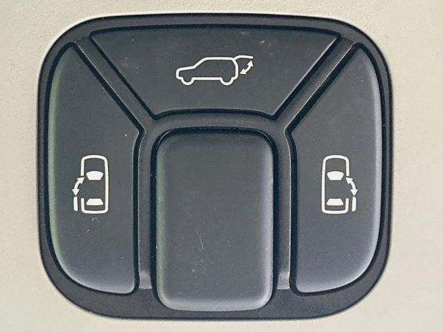 TOYOTA VELLFIRE 2013 Image 31