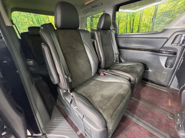 TOYOTA VELLFIRE 2013 Image 31