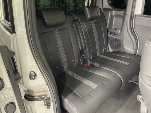 HONDA N BOX CUSTOM 2024 Image 31