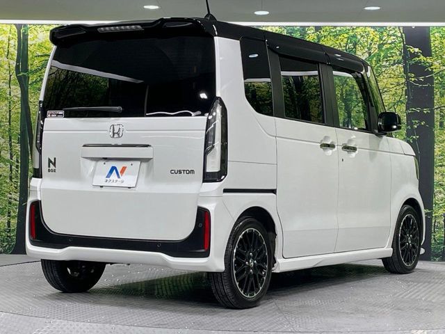 HONDA N BOX CUSTOM 2024 Image 31