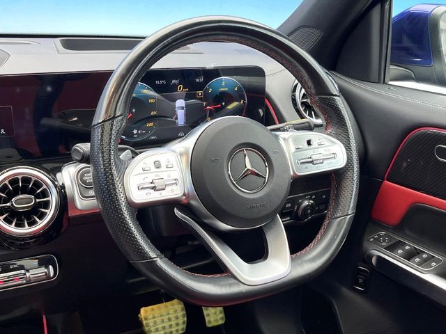 MERCEDES BENZ GLB 2021 Image 31