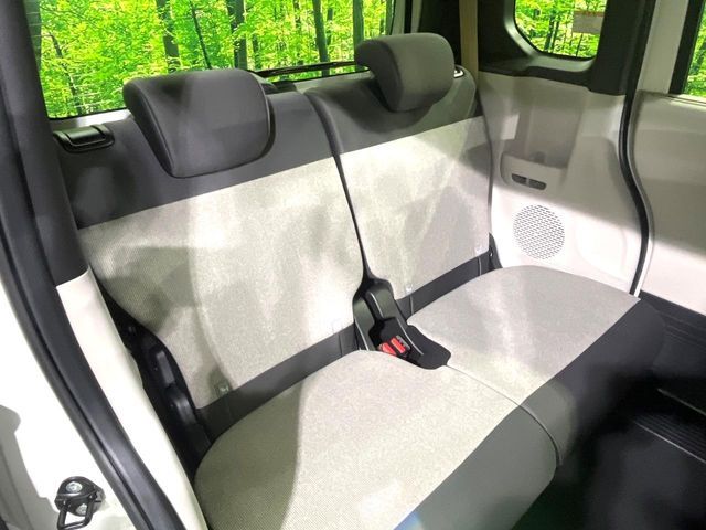 HONDA N BOX 2025 Image 31