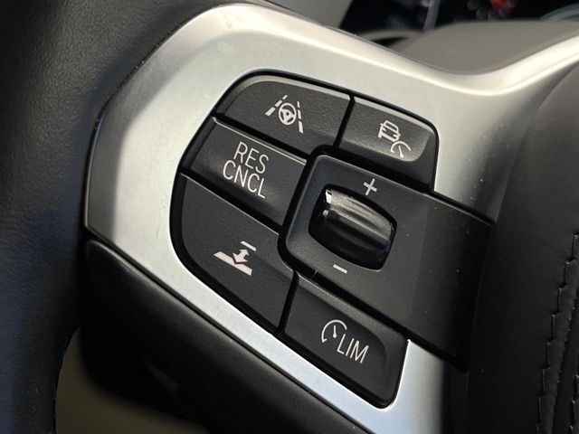 BMW 5SERIES SEDAN 2018 Image 31