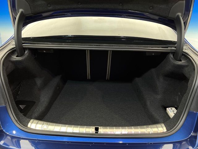 BMW 5SERIES SEDAN 2018 Image 31